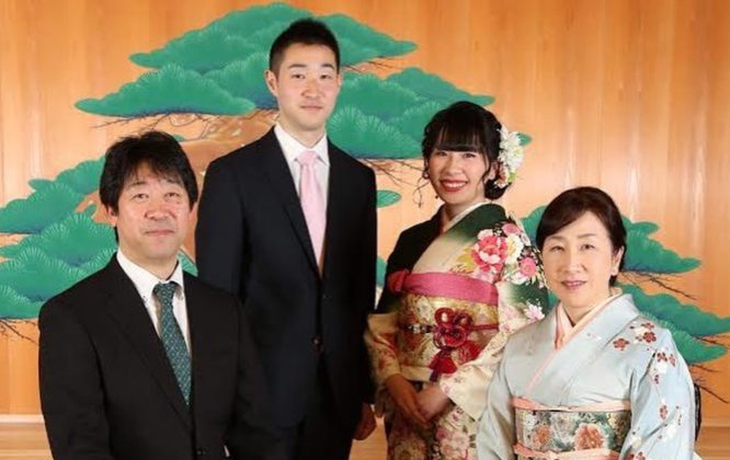 家族写真撮影の様子